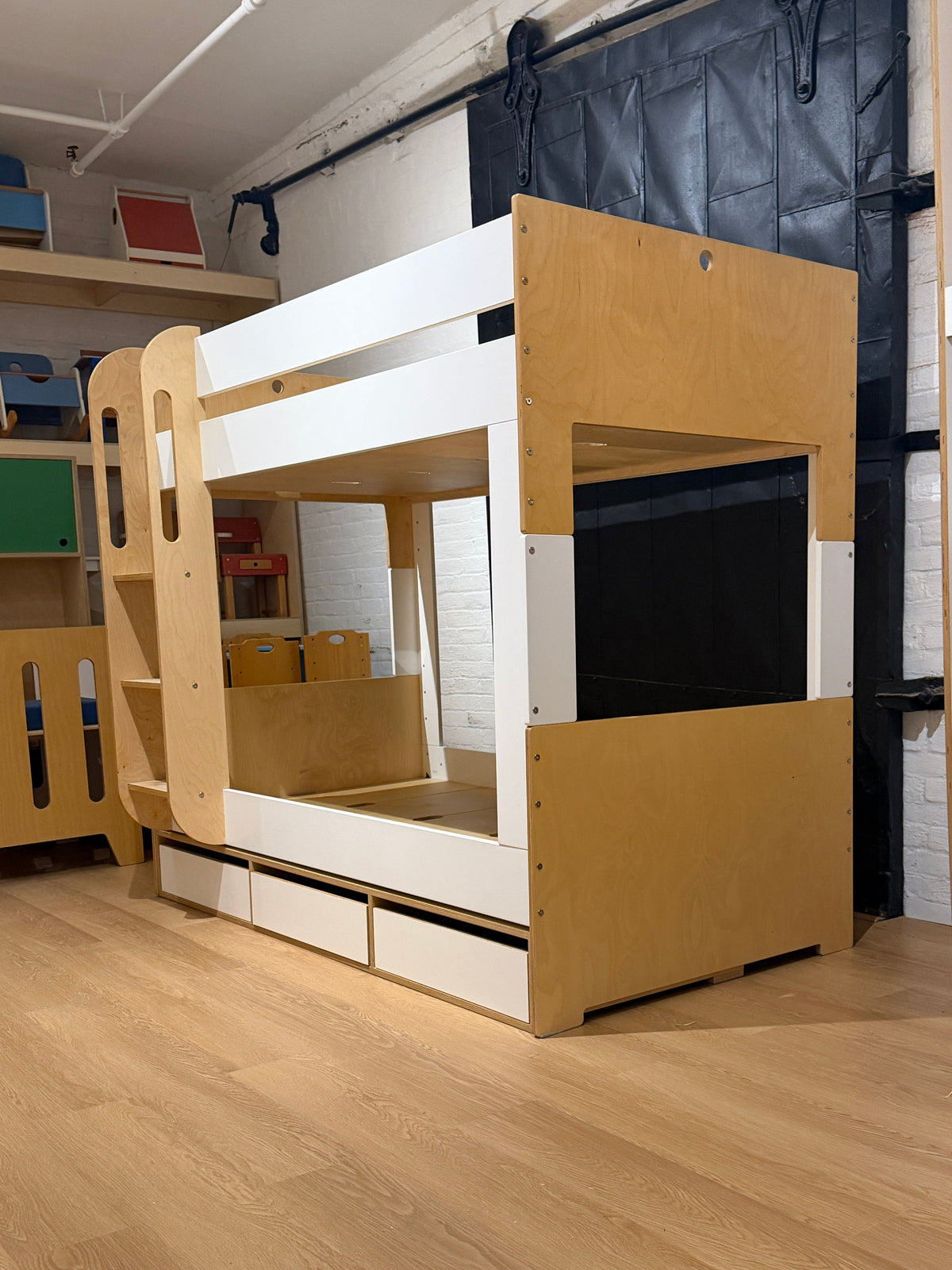 Twin Cabina Bunk Bed with Ladder