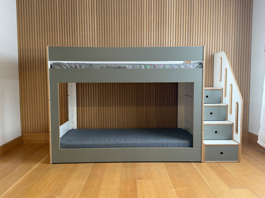 Cabin Twin Bunk Bed Low