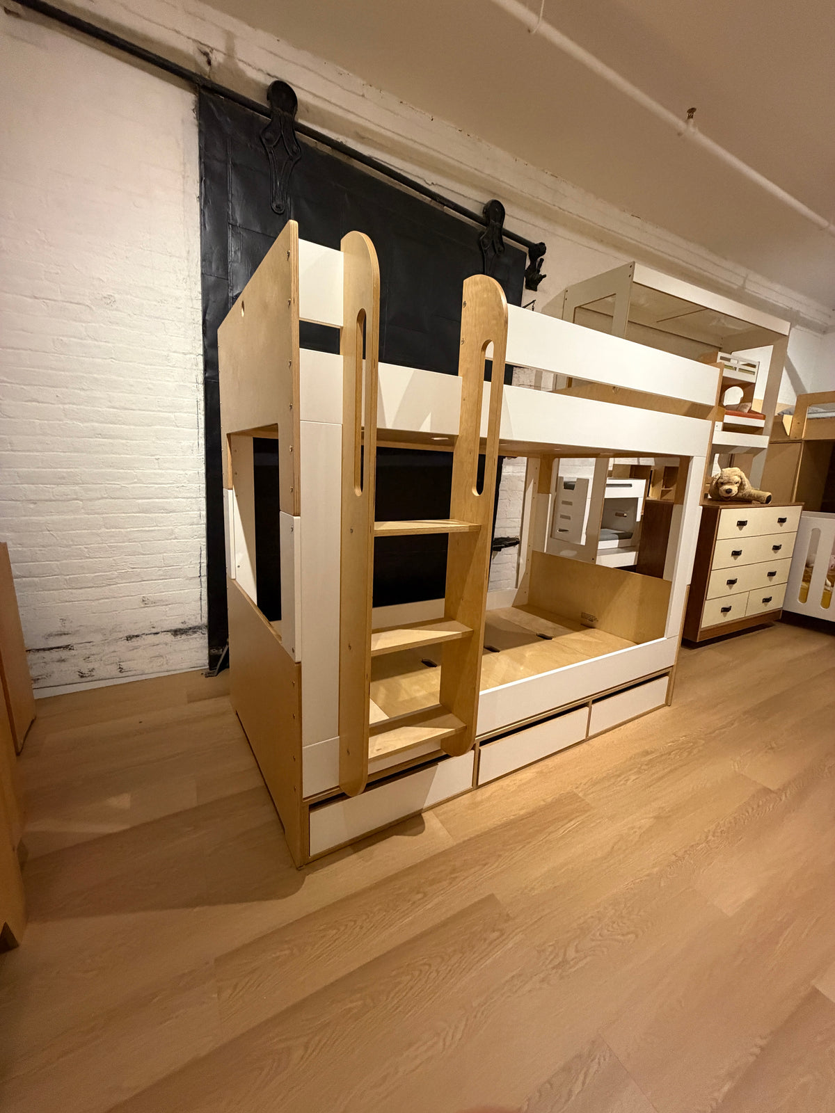 Twin Cabina Bunk Bed with Ladder