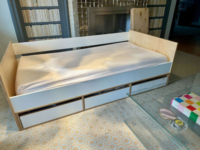 cabin_daybed_w/drawers_side view_casa kids