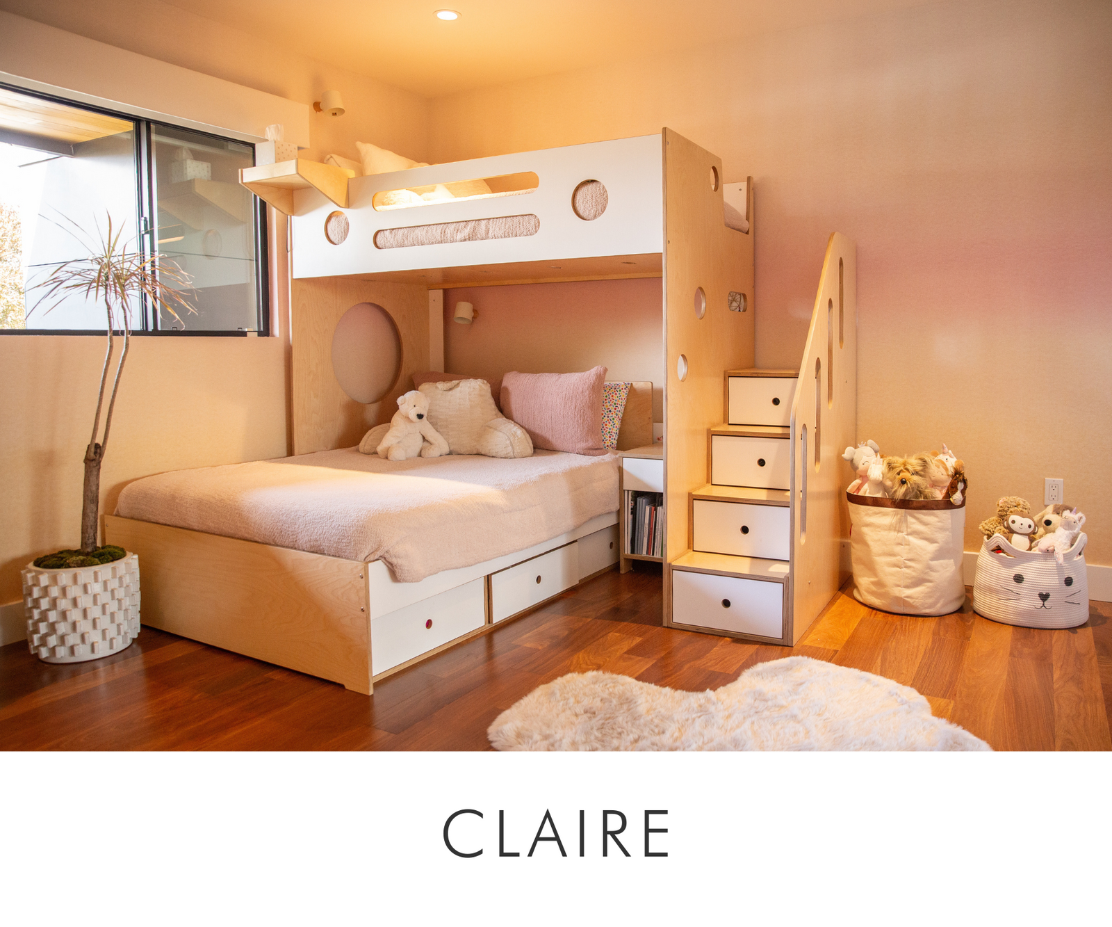 Vera room  modern children's room featuring an L-shaped bunk bed with integrated storage in steps and under bed