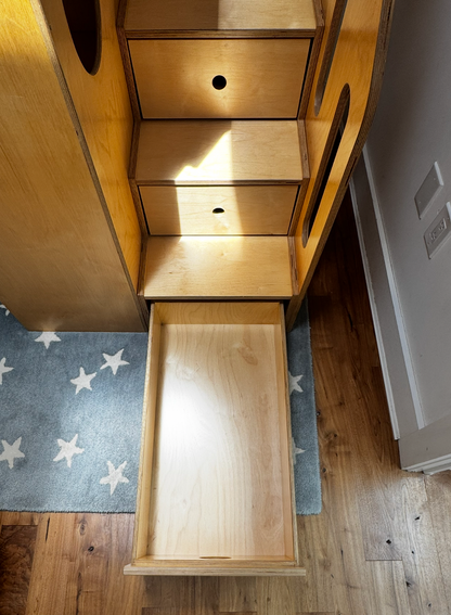Dumbo loft bed w/stairs