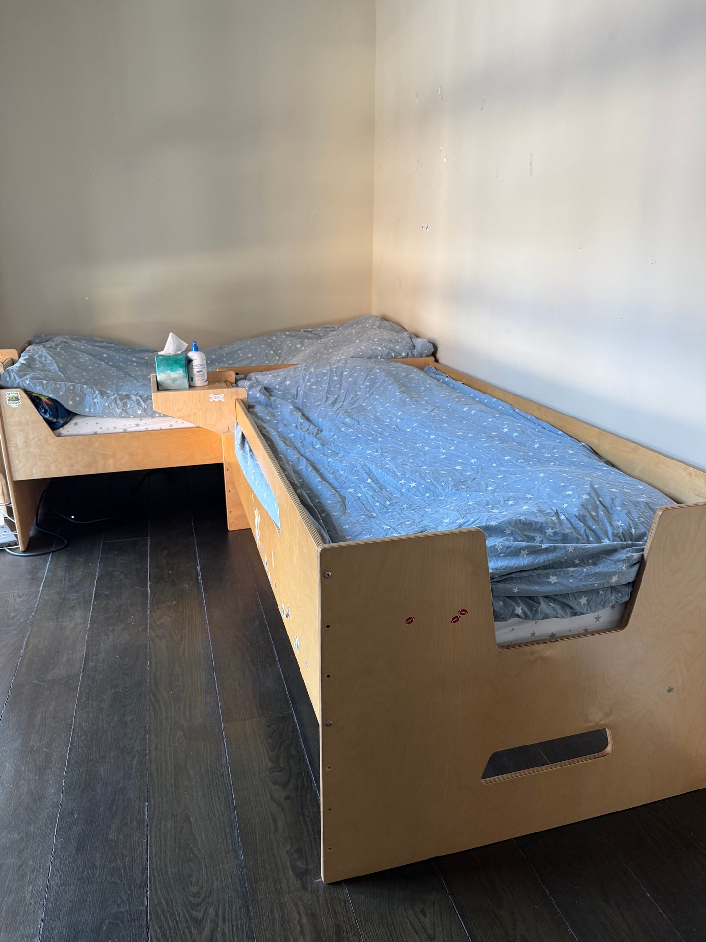 Lolo Bunk Bed with cutout ladder