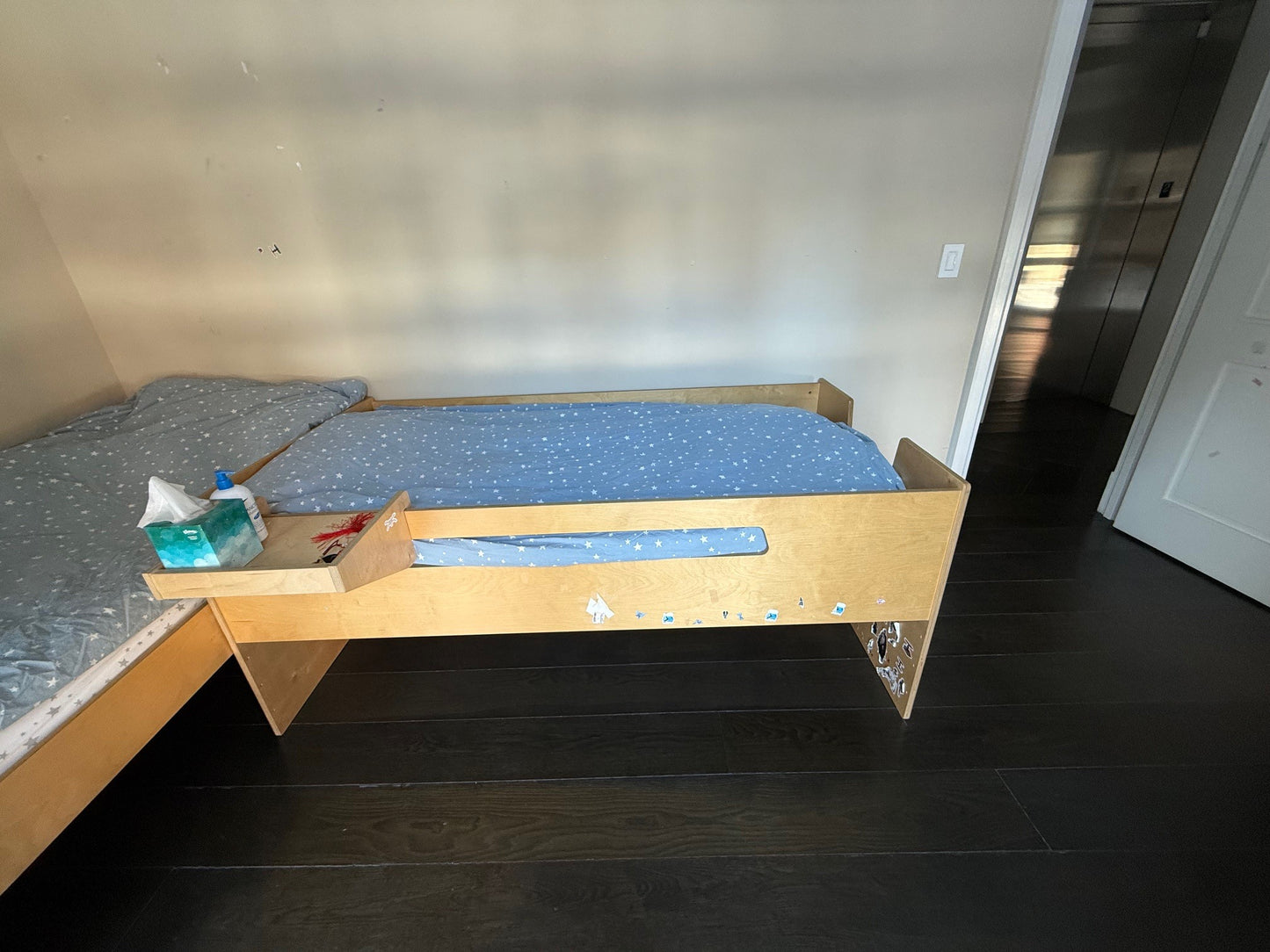 Lolo Bunk Bed with cutout ladder