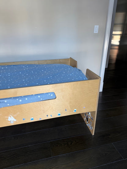 Lolo Bunk Bed with cutout ladder
